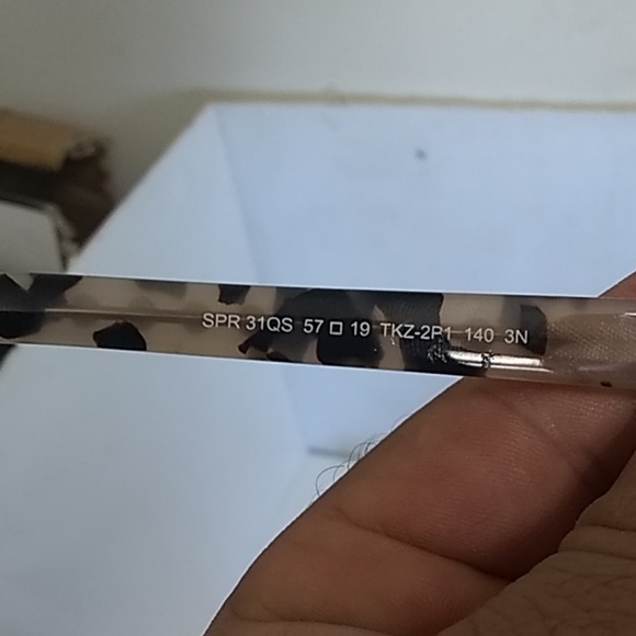 Prada woman sunglasses SPR 31QS cat eye - Picture 7 of 8